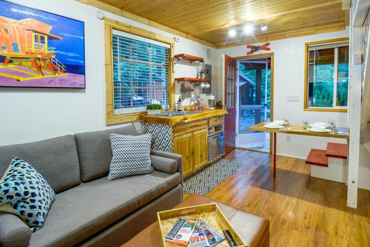 Adorable A-frame Cabin, Steps To Cushman! Casa vacanze *