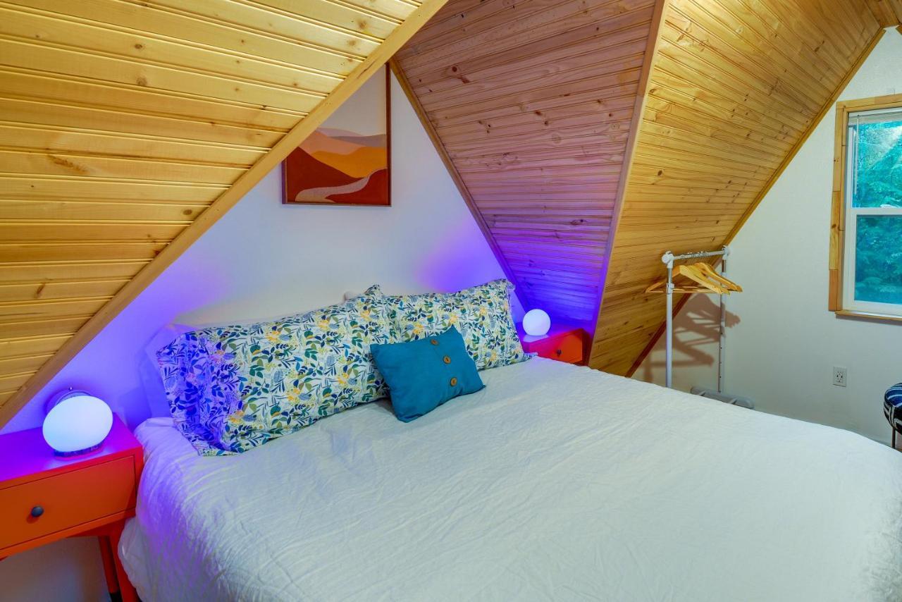 Adorable A-frame Cabin, Steps To Cushman! * Hoodsport