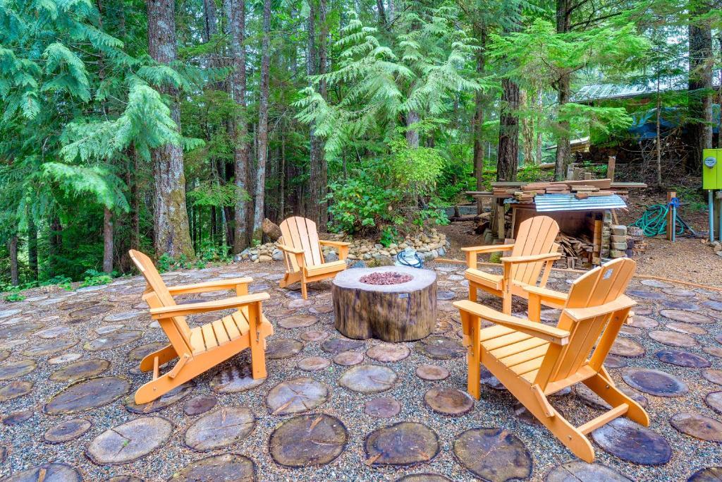 Adorable A-frame Cabin, Steps To Cushman! * Hoodsport