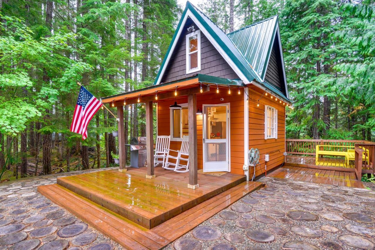 Adorable A-frame Cabin, Steps To Cushman! *